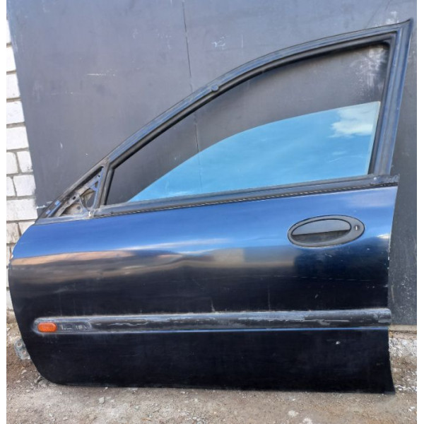Carstocks Дверь передняя левая Renault Laguna 1
