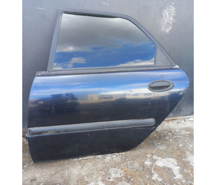 Дверь задняя левая Renault Laguna 1
